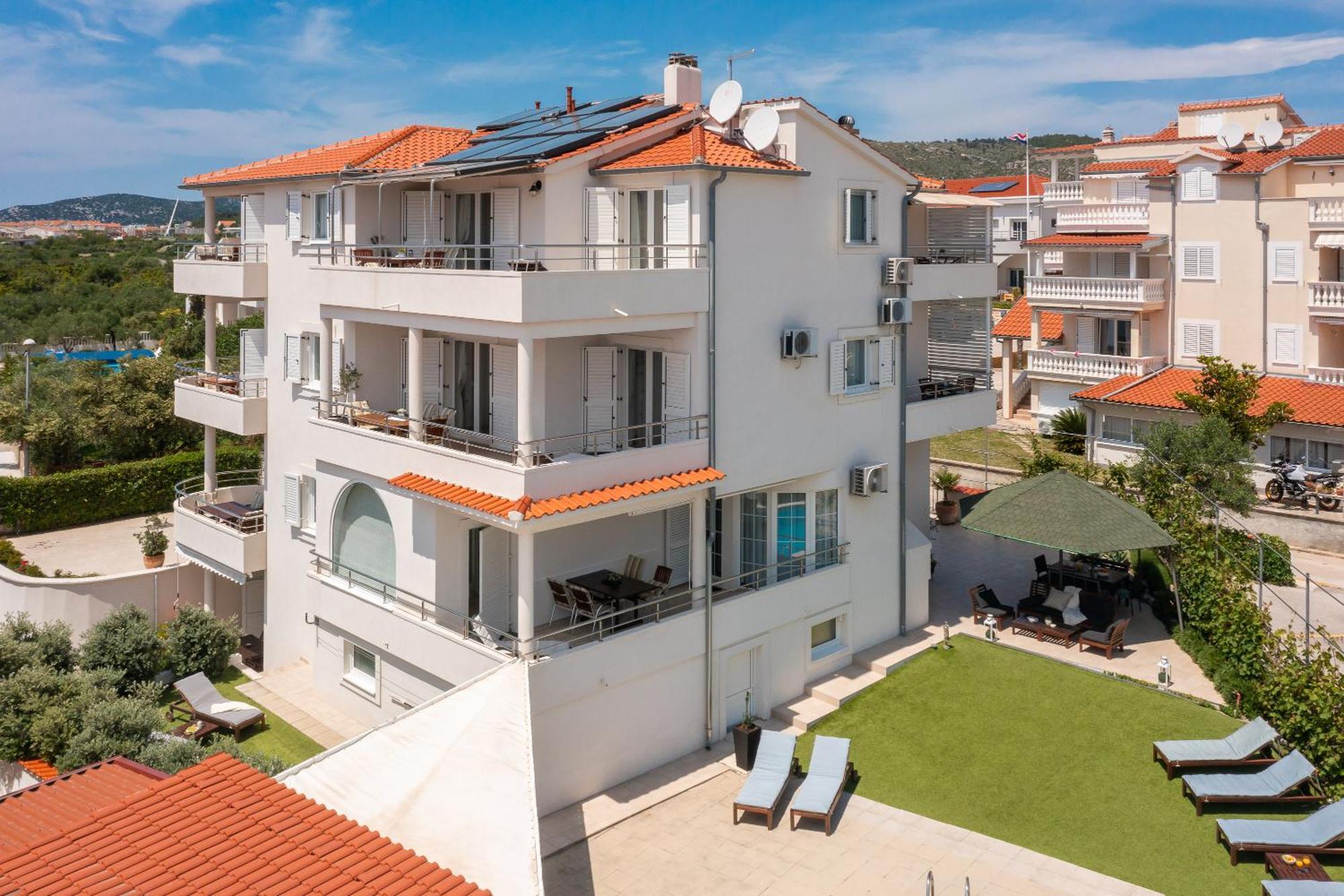 Sea View Apartments Tihi II Vodice Buitenkant foto
