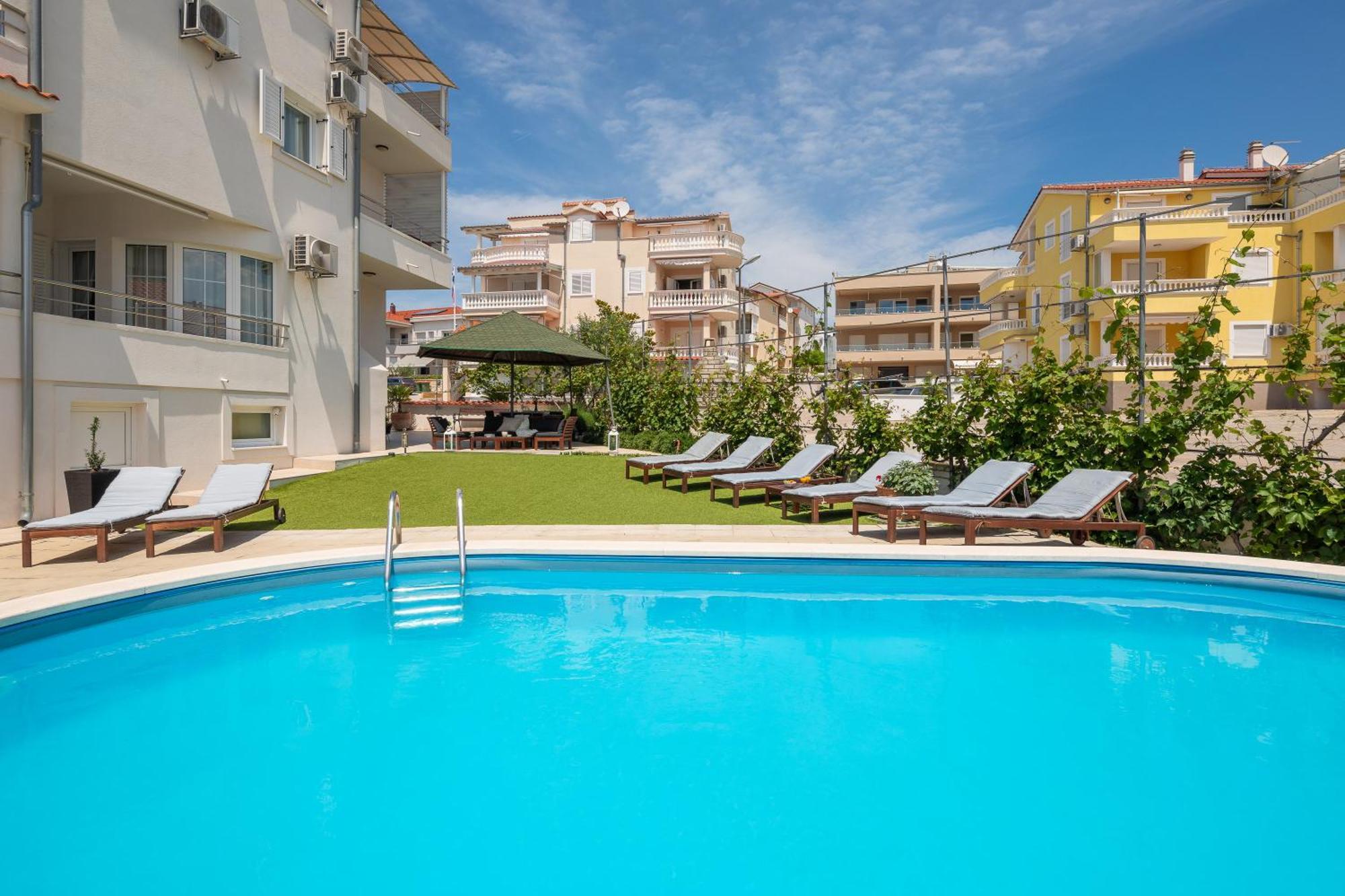 Sea View Apartments Tihi II Vodice Buitenkant foto