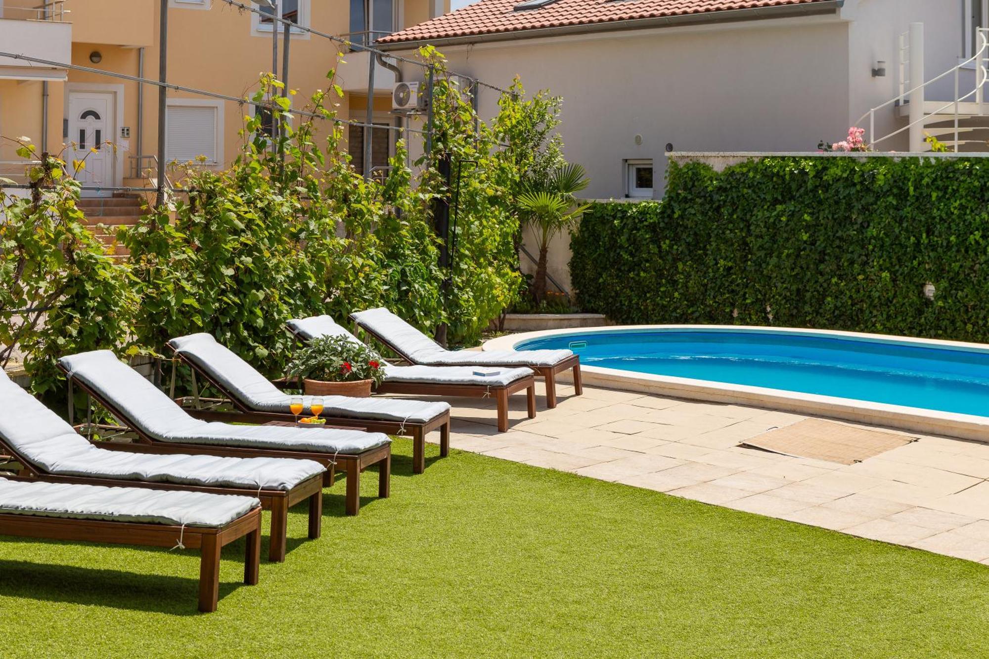 Sea View Apartments Tihi II Vodice Buitenkant foto
