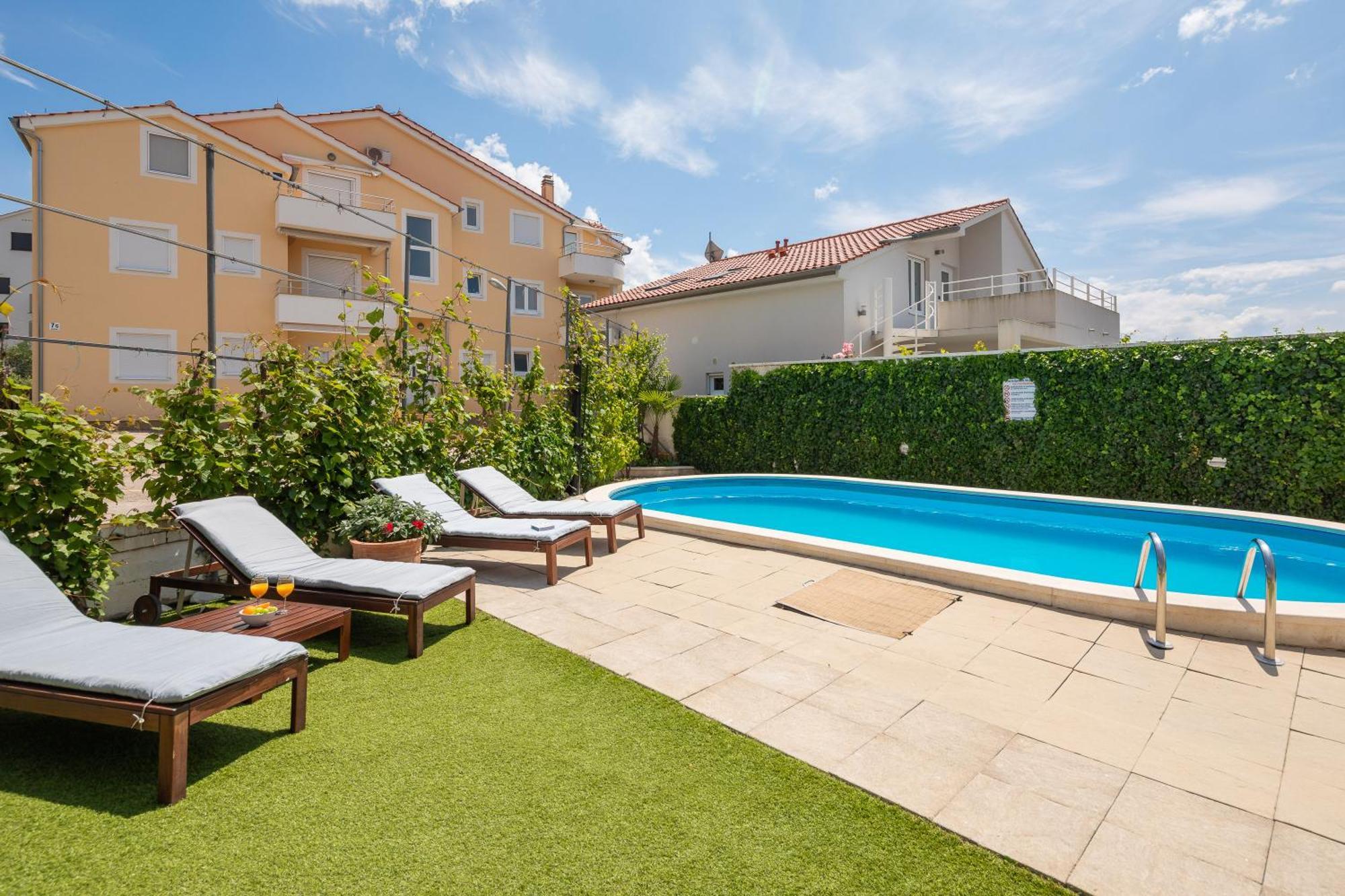 Sea View Apartments Tihi II Vodice Buitenkant foto