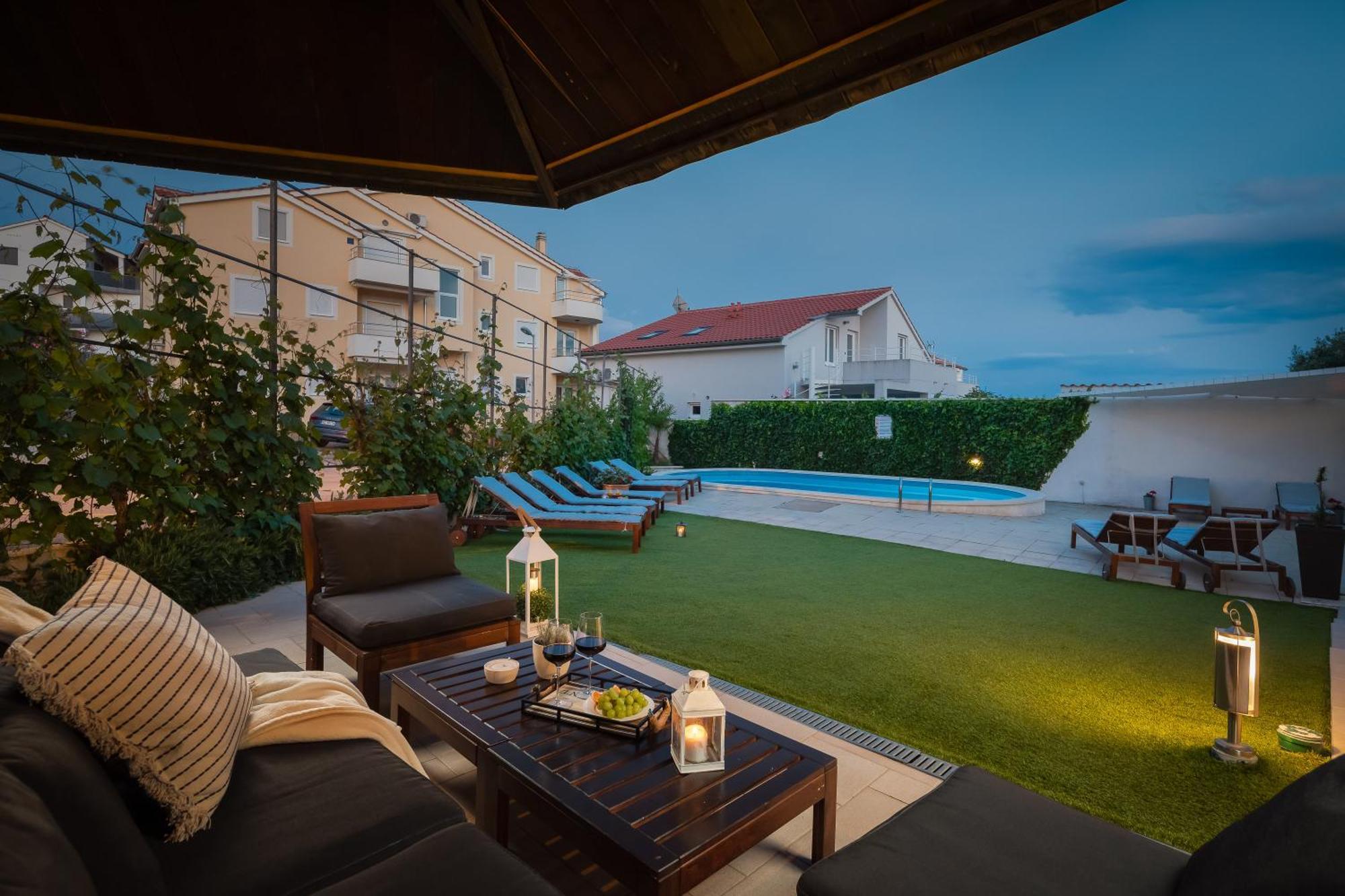 Sea View Apartments Tihi II Vodice Buitenkant foto