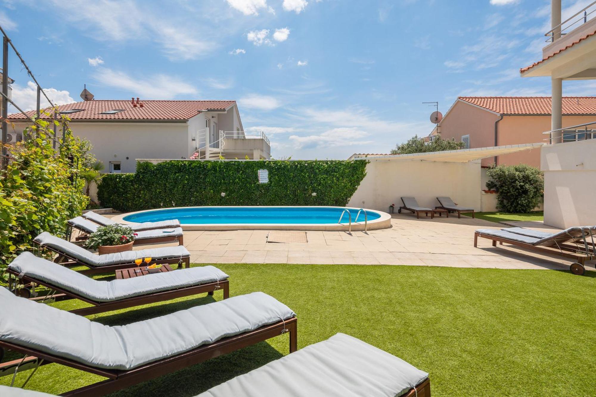 Sea View Apartments Tihi II Vodice Buitenkant foto