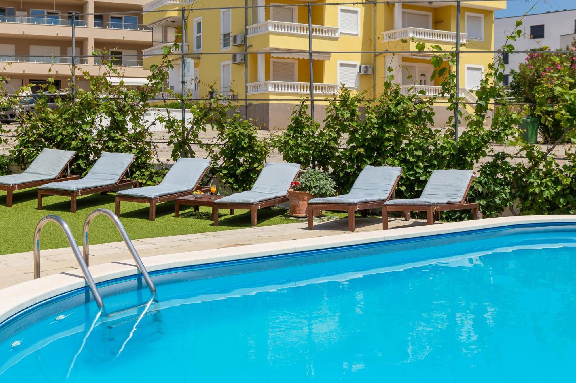 Sea View Apartments Tihi II Vodice Buitenkant foto