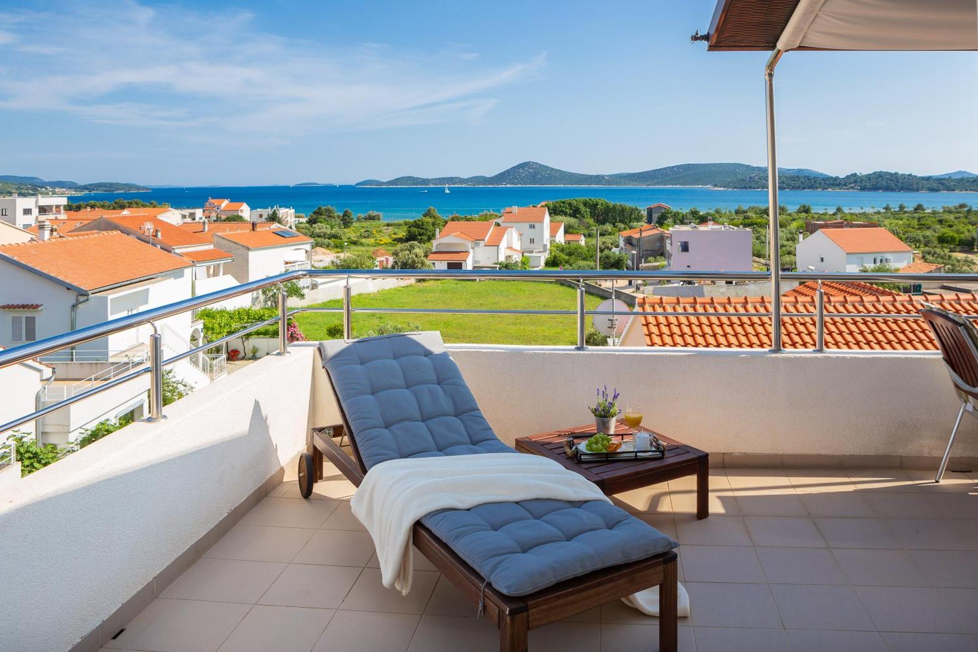 Sea View Apartments Tihi II Vodice Buitenkant foto