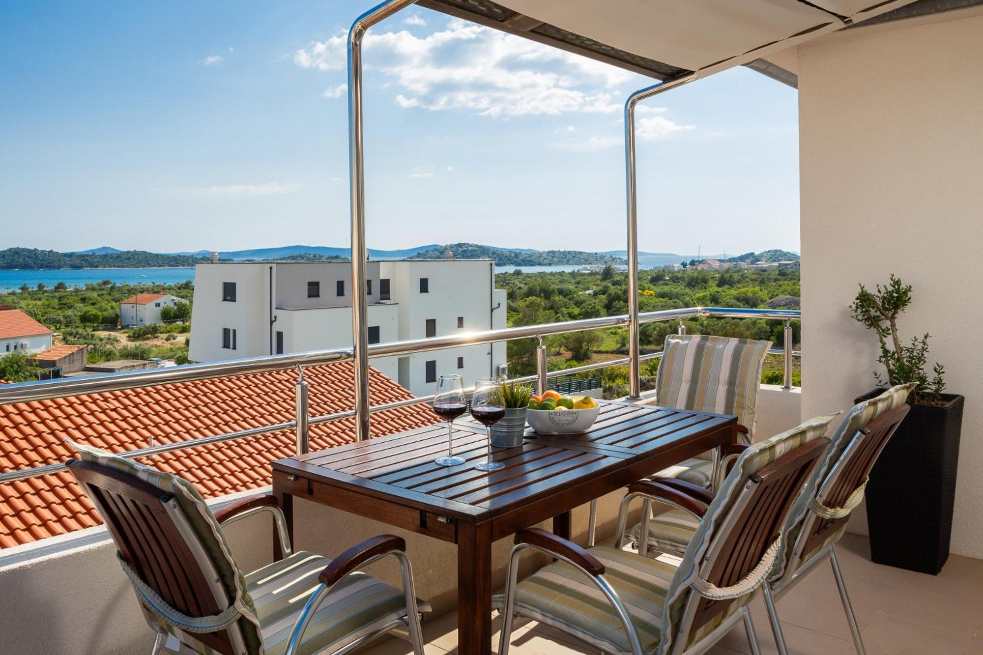 Sea View Apartments Tihi II Vodice Buitenkant foto