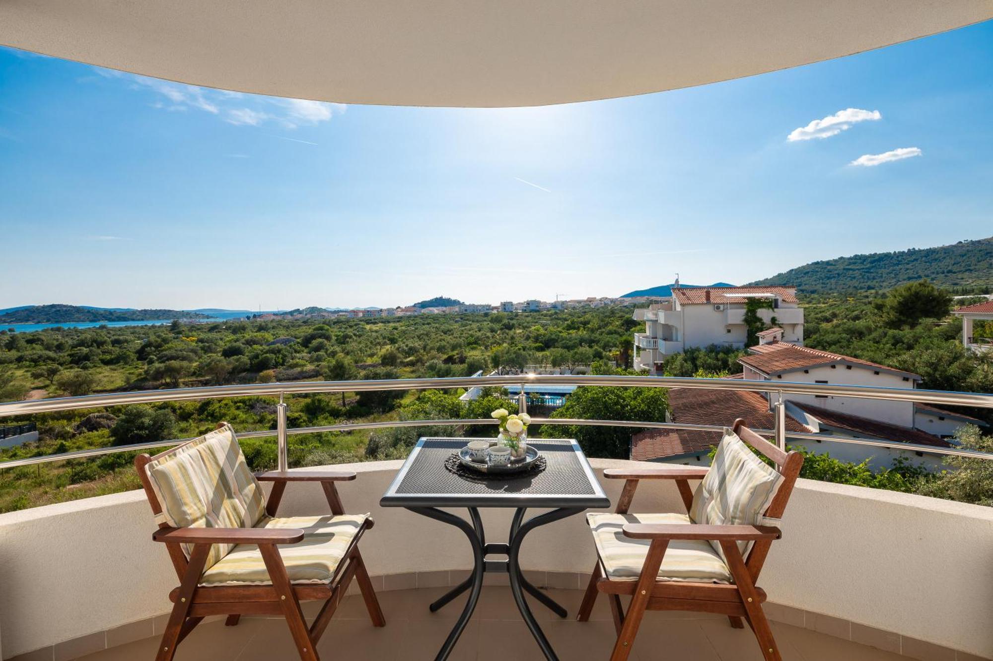 Sea View Apartments Tihi II Vodice Buitenkant foto